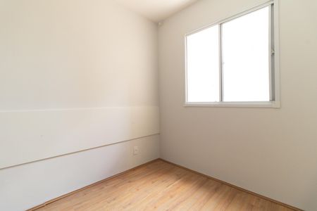 Quarto 1 de apartamento para alugar com 2 quartos, 33m² em Parque Fongaro, São Paulo