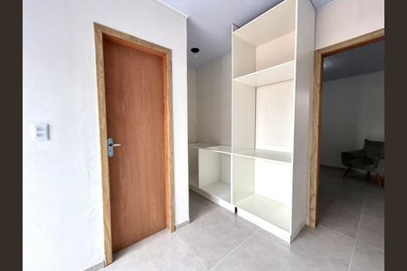 Cozinha  de kitnet/studio para alugar com 1 quarto, 40m² em Alto Ribeirão Leste, Florianópolis