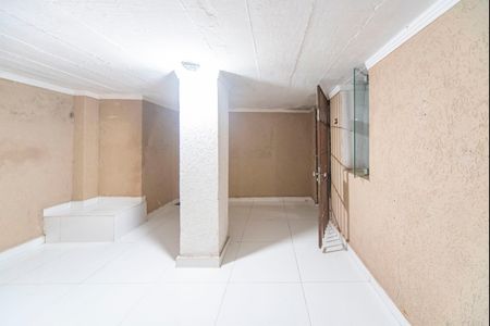 Casa para alugar com 90m², 2 quartos e 1 vagaPorão 