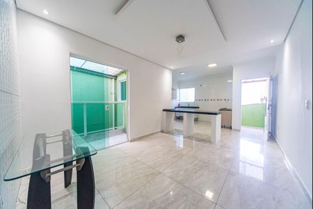 Casa à venda com 268m², 5 quartos e 2 vagasSala