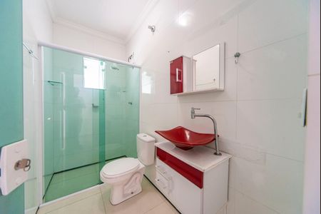 Casa à venda com 268m², 5 quartos e 2 vagasBanheiro quarto 2