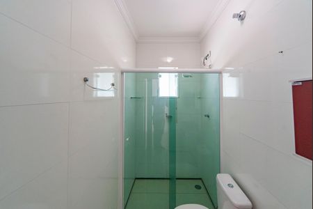 Casa à venda com 268m², 5 quartos e 2 vagasBanheiro quarto 2
