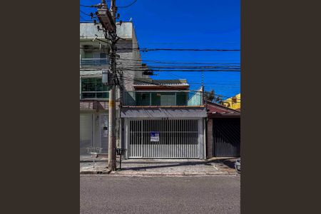 Casa à venda com 268m², 5 quartos e 2 vagasFachada