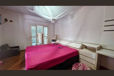 Casa à venda com 3 quartos, 350m² em Jardim Icarai, São Paulo