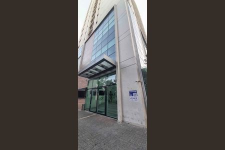Apartamento à venda com 118m², 3 quartos e 2 vagas Apartamento à venda com 118m², 3 quartos e 2 vagasFachada e portaria
