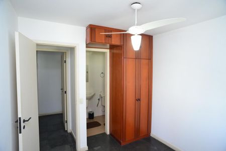 Apartamento à venda com 71m², 2 quartos e 1 vagaSuíte