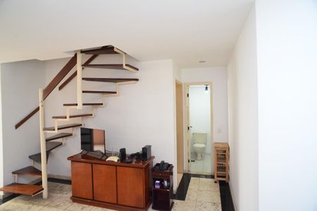 Apartamento à venda com 71m², 2 quartos e 1 vagaSala
