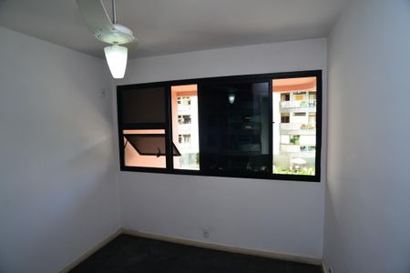 Apartamento à venda com 71m², 2 quartos e 1 vagaSuíte