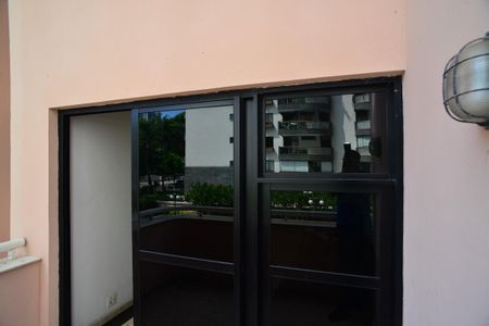 Varanda de apartamento à venda com 2 quartos, 71m² em Barra da Tijuca, Rio de Janeiro