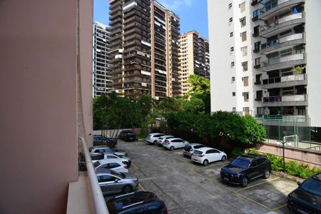 Apartamento à venda com 71m², 2 quartos e 1 vagaVaranda