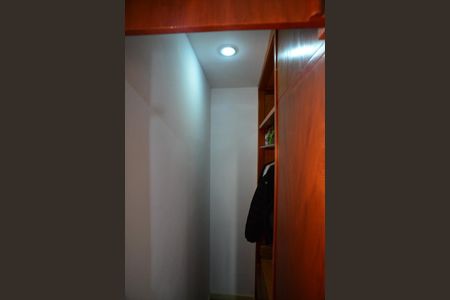 Apartamento à venda com 71m², 2 quartos e 1 vagaCloset