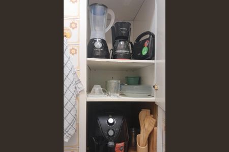 Cozinha de apartamento para alugar com 1 quarto, 24m² em Copacabana, Rio de Janeiro