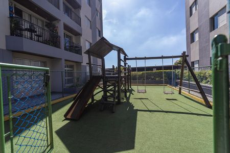 Apartamento à venda com 55m², 2 quartos e 1 vaga Apartamento à venda com 55m², 2 quartos e 1 vagaÁrea comum - Playground