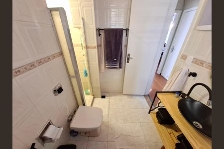 Apartamento à venda com 96m², 2 quartos e 1 vagaBanheiro 
