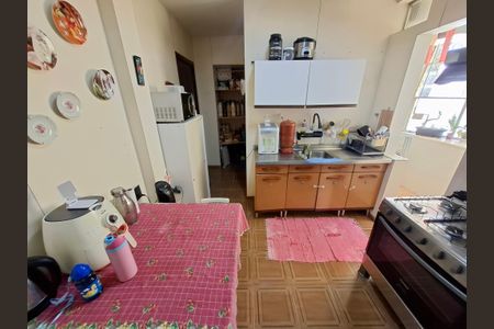 Apartamento à venda com 96m², 2 quartos e 1 vagaCozinha 