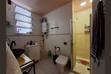 Apartamento à venda com 96m², 2 quartos e 1 vagaBanheiro 