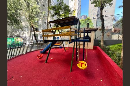 Apartamento à venda com 43m², 2 quartos e sem vagaÁrea comum - Playground