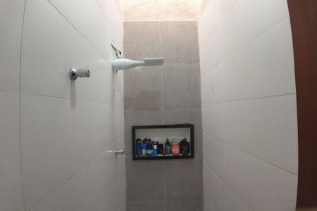 Casa de condomínio para alugar com 55m², 2 quartos e 2 vagasBanheiro 