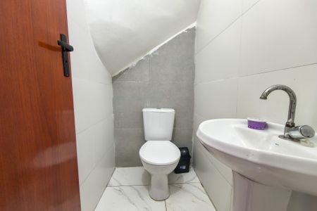 Casa de condomínio para alugar com 55m², 2 quartos e 2 vagasBanheiro 2