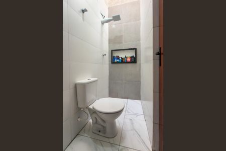 Casa de condomínio para alugar com 55m², 2 quartos e 2 vagasBanheiro 