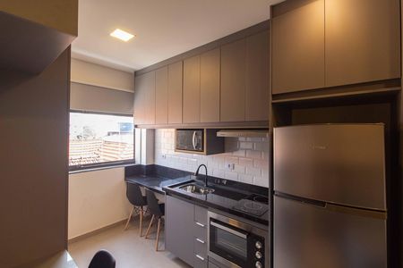 Cozinha de kitnet/studio para alugar com 0 quarto, 36m² em Vila Monumento, São Paulo