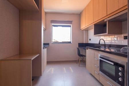 Cozinha de kitnet/studio para alugar com 0 quarto, 36m² em Vila Monumento, São Paulo