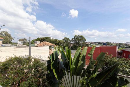 Casa à venda com 270m², 4 quartos e 4 vagasVaranda da suíte - Vista