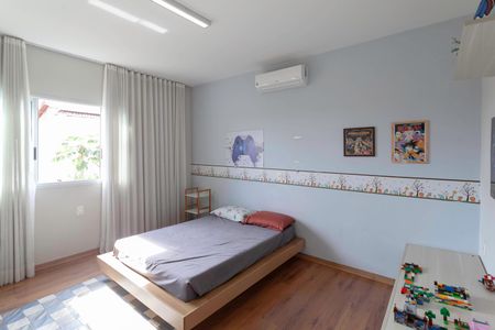 Casa à venda com 270m², 4 quartos e 4 vagasQuarto 2