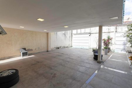 Casa à venda com 270m², 4 quartos e 4 vagasGaragem