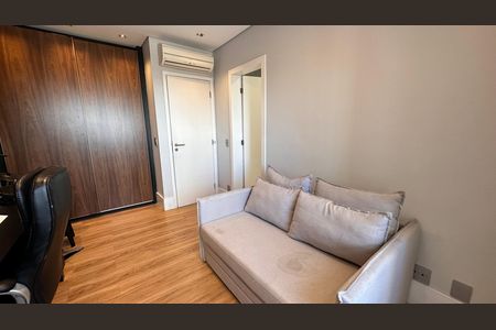 Apartamento à venda com 234m², 4 quartos e 4 vagas Apartamento à venda com 234m², 4 quartos e 4 vagasEscritório