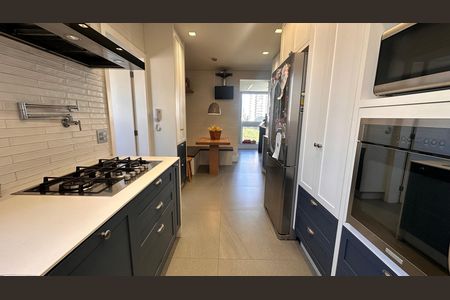 Apartamento à venda com 234m², 4 quartos e 4 vagas Apartamento à venda com 234m², 4 quartos e 4 vagasCozinha