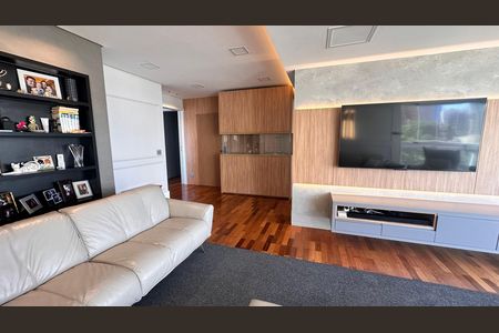 Apartamento à venda com 234m², 4 quartos e 4 vagas Apartamento à venda com 234m², 4 quartos e 4 vagasSala