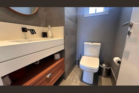 Apartamento à venda com 234m², 4 quartos e 4 vagas Apartamento à venda com 234m², 4 quartos e 4 vagasLavabo