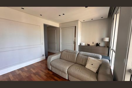 Apartamento à venda com 234m², 4 quartos e 4 vagas Apartamento à venda com 234m², 4 quartos e 4 vagasSala 2