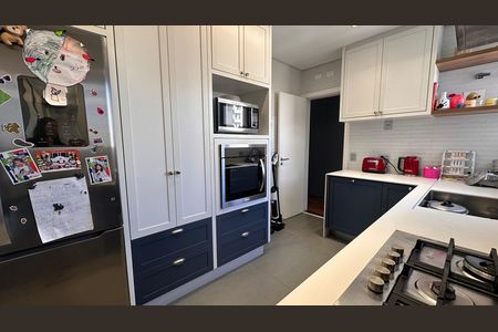 Apartamento à venda com 234m², 4 quartos e 4 vagas Apartamento à venda com 234m², 4 quartos e 4 vagasCozinha