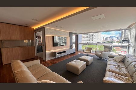 Apartamento à venda com 234m², 4 quartos e 4 vagas Apartamento à venda com 234m², 4 quartos e 4 vagasSala