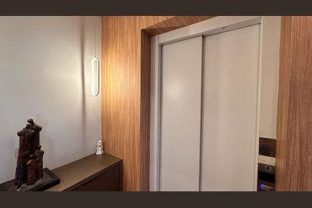 Apartamento à venda com 234m², 4 quartos e 4 vagas Apartamento à venda com 234m², 4 quartos e 4 vagasSala