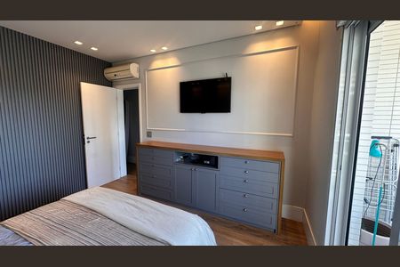 Apartamento à venda com 234m², 4 quartos e 4 vagas Apartamento à venda com 234m², 4 quartos e 4 vagasSuíte 3