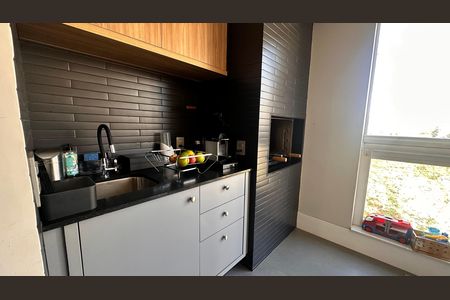 Apartamento à venda com 234m², 4 quartos e 4 vagas Apartamento à venda com 234m², 4 quartos e 4 vagasCozinha