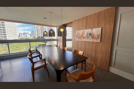 Varanda da Sala de apartamento à venda com 4 quartos, 234m² em Itaim Bibi, São Paulo