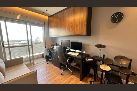 Apartamento à venda com 234m², 4 quartos e 4 vagas Apartamento à venda com 234m², 4 quartos e 4 vagasEscritório