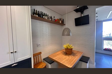 Cozinha de apartamento à venda com 4 quartos, 234m² em Itaim Bibi, São Paulo