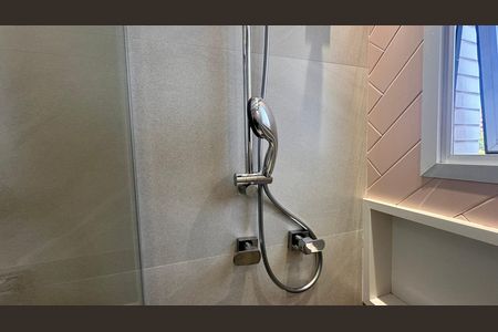 Apartamento à venda com 234m², 4 quartos e 4 vagas Apartamento à venda com 234m², 4 quartos e 4 vagasBanheiro da Suíte