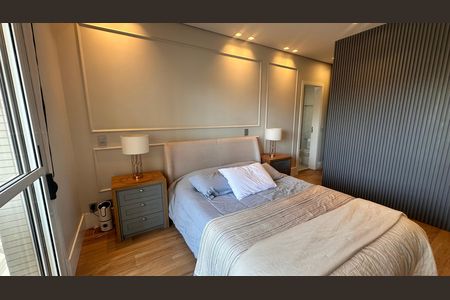 Apartamento à venda com 234m², 4 quartos e 4 vagas Apartamento à venda com 234m², 4 quartos e 4 vagasSuíte 3