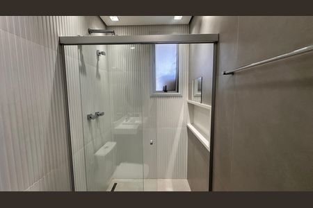 Apartamento à venda com 234m², 4 quartos e 4 vagas Apartamento à venda com 234m², 4 quartos e 4 vagasBanheiro social