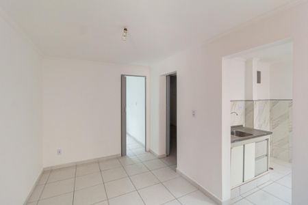 Sala de apartamento para alugar com 2 quartos, 38m² em Conjunto Habitacional Presidente Castelo Branco, Carapicuíba