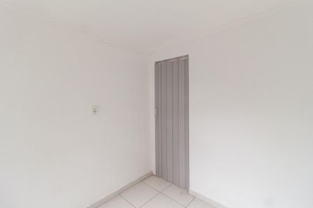 Quarto 1 de apartamento para alugar com 2 quartos, 38m² em Conjunto Habitacional Presidente Castelo Branco, Carapicuíba