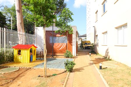 Apartamento para alugar com 32m², 2 quartos e sem vagaÁrea comum - Playground
