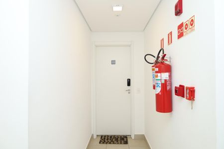 Apartamento para alugar com 32m², 2 quartos e sem vagaÁrea comum - Saguão do andar