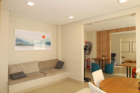 Apartamento para alugar com 32m², 2 quartos e sem vagaÁrea comum - Salão de festas